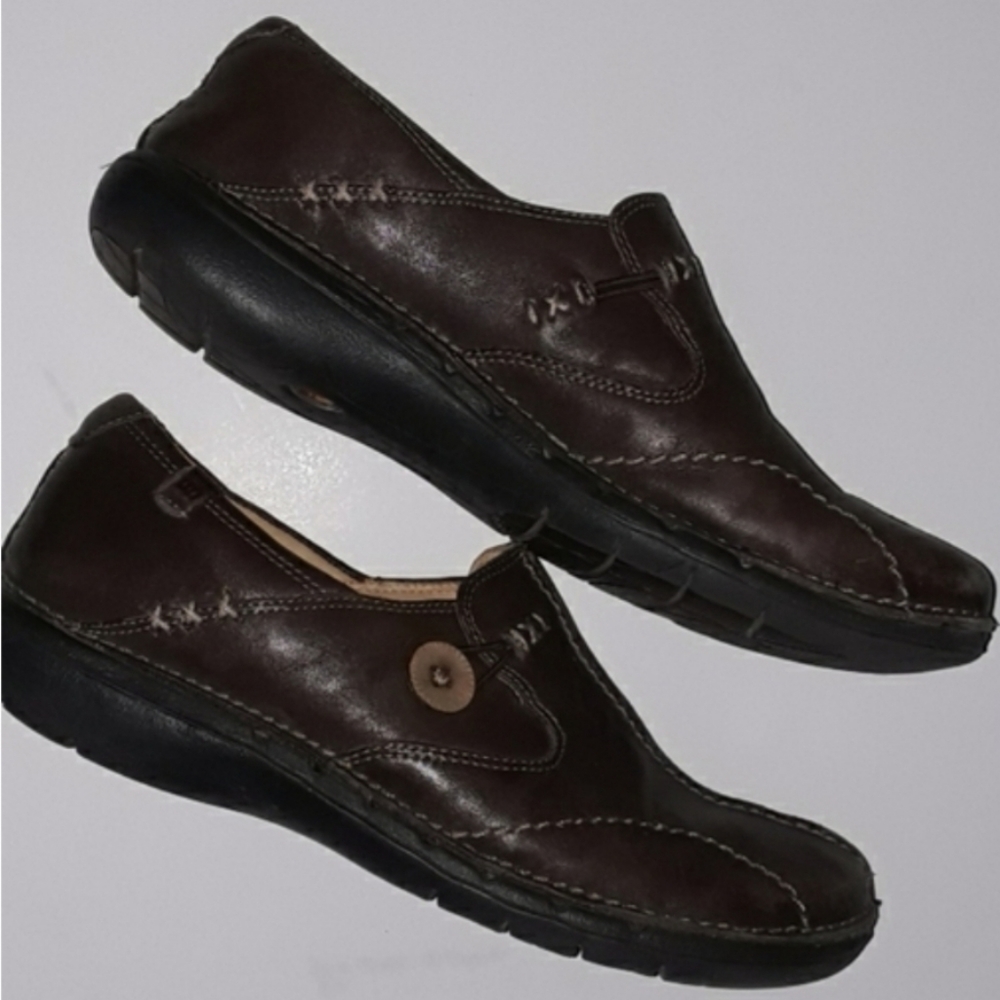 Clarks structured size 8.5 leather upper